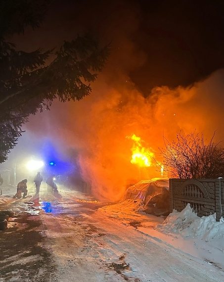 В Андреевке сгорели дом и гараж
