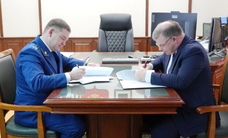 Соглашение о сотрудничестве подписали Ульяновская областная прокуратура и Счетная палата
