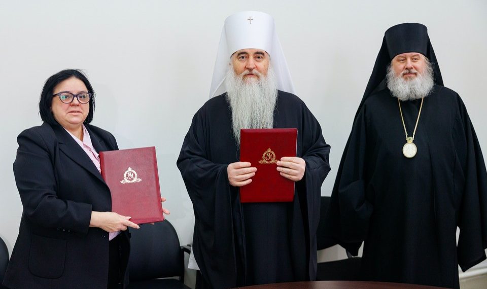 Владыка Лонгин подписал соглашение с минобром Ульяновской области