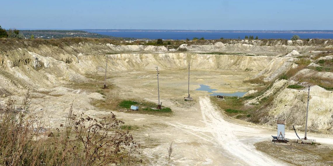 По поручению губернатора Алексея Русских будет усилен контроль в сфере недропользования