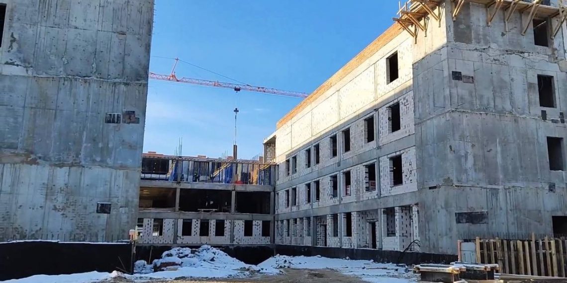 Инфекционный корпус детской больницы готов на 55%