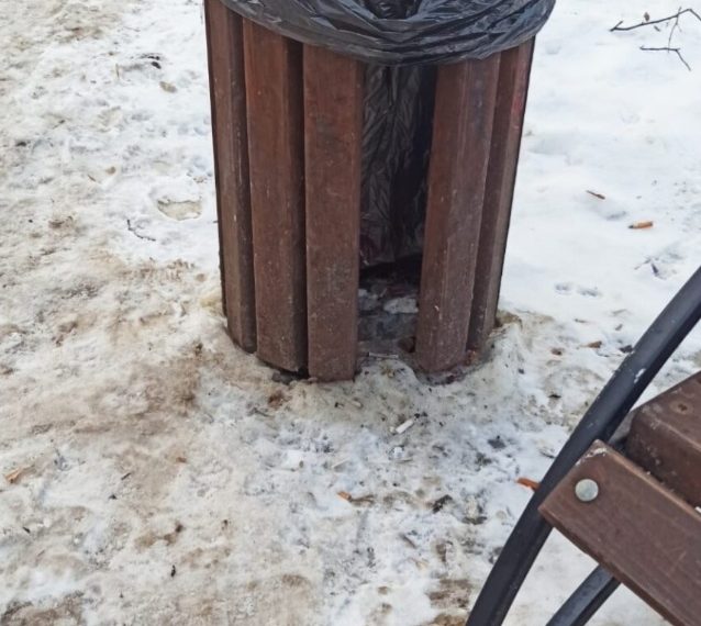 В Ульяновске воруют лавки и сетки из урн