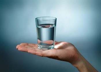 Пейте только кипячёную или бутилированную воду