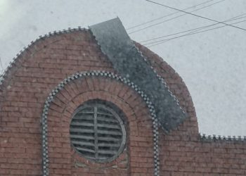 Прокуратура Ленинского района починила крышу жителям