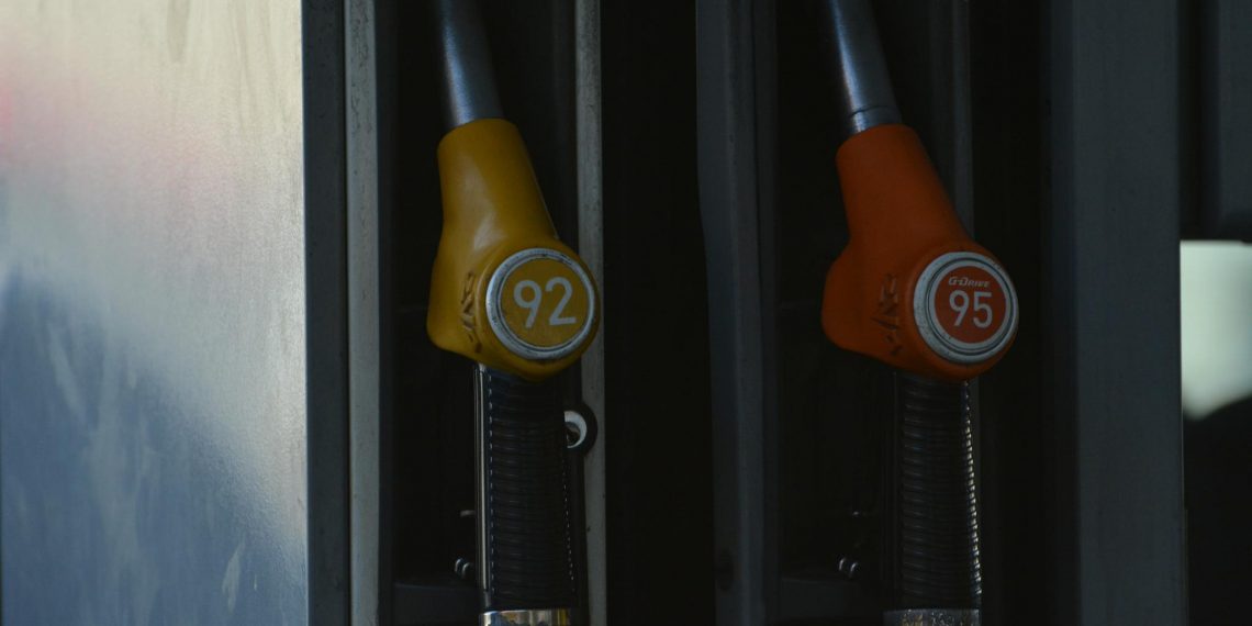 Аналитики уверены: цены на бензин поднимутся 1 апреля