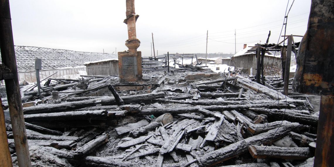 Пенсионерка из Радищевского района получила сильнейшие ожоги при пожаре в собственном доме