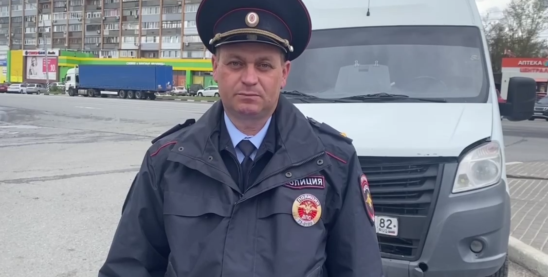 26 апреля на Минаева в Ульяновске водитель Chevrolet протаранил маршрутку