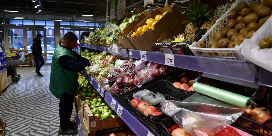 Девушку поймали на краже продуктов и косметики из ульяновского гипермаркета «Лента»