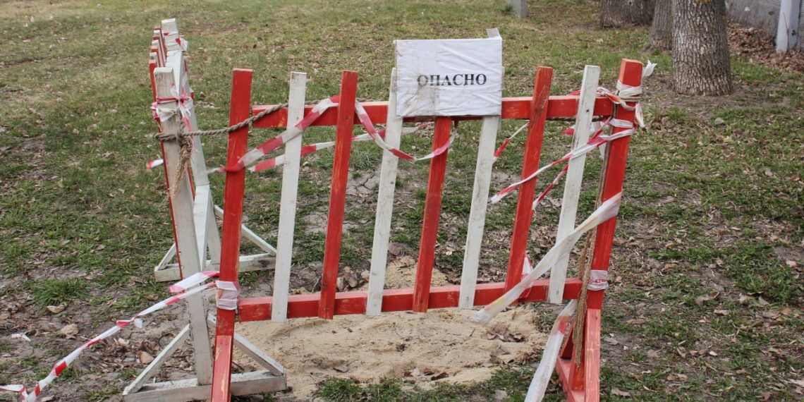 В Ульяновске на территориях двух засвияжских школы случились обвалы грунта