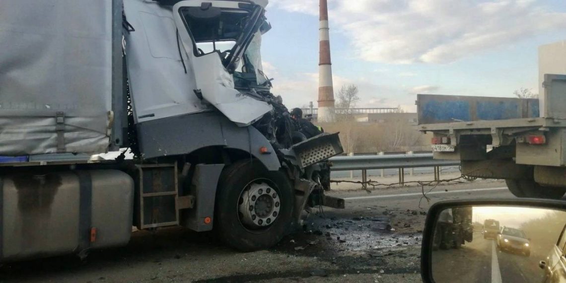 Массовое ДТП с большегрузами случилось у Мирного под Ульяновском