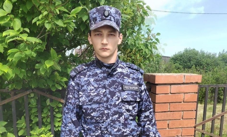 Ульяновский росгвардеец локализовал пожар в лесополосе