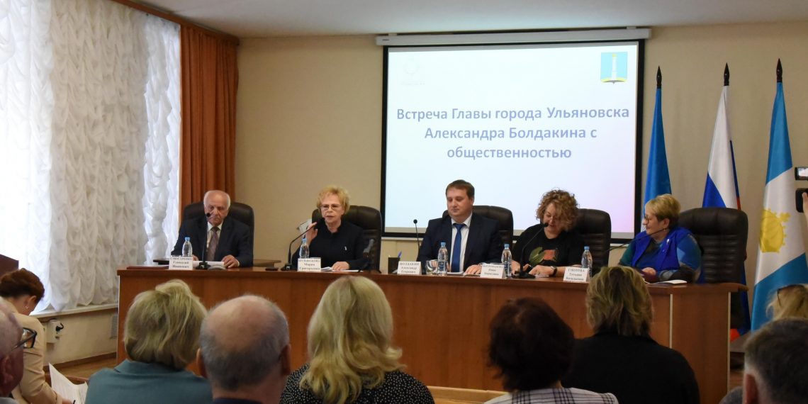 Болдакин впервые встретился с членами городской Общественной палаты в качестве главы Ульяновска