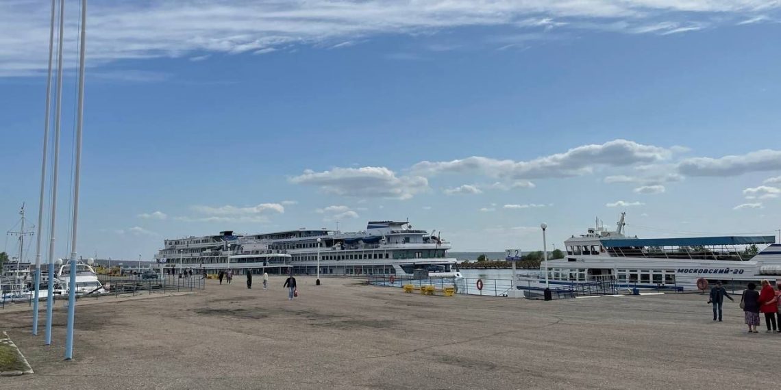 Ульяновский речпорт 20 мая посетили два круизных теплохода
