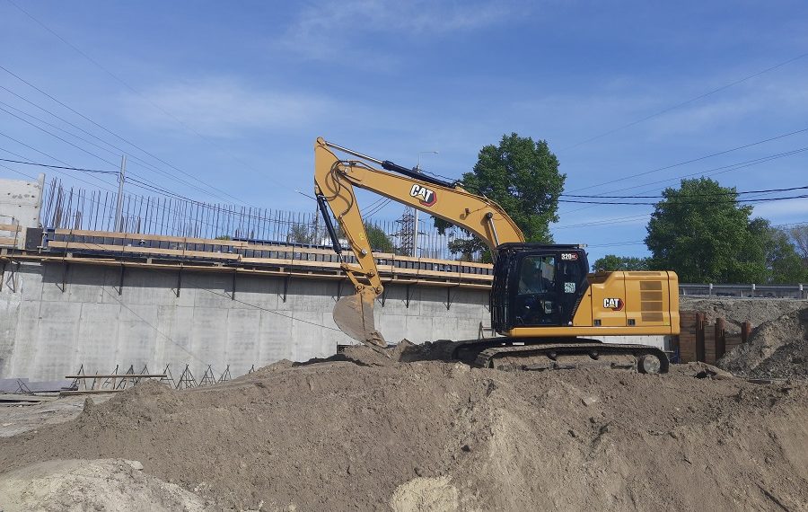 На Минаевском мосту в Ульяновске готовятся забивать сваи под новые опоры