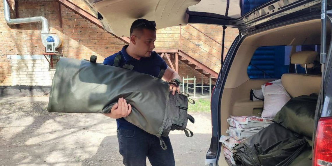 Ульяновская мебельная фабрика изготовила для бойцов СВО маскирующие накидки на боевую технику