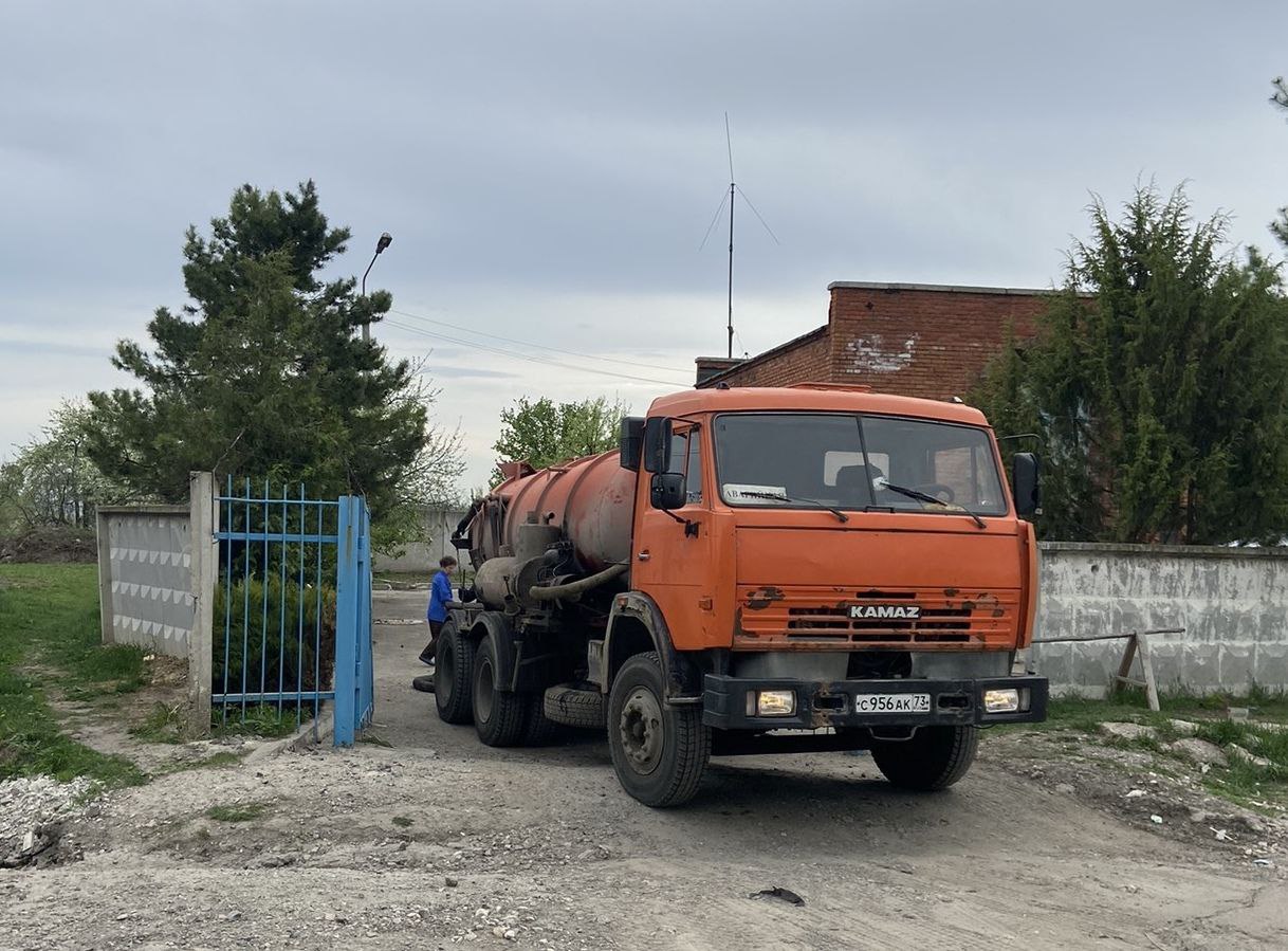 На севере Ульяновска сливают фекалии, жители задыхаются от вони - Ульяновск