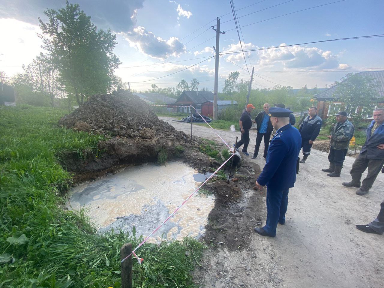 Часть города Инза в Ульяновской области осталась без воды 18 мая из-за коммунальной аварии - Ульяновск