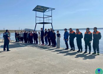 Ульяновские спасатели потренировались за день до старта купального сезона на центральном пляже