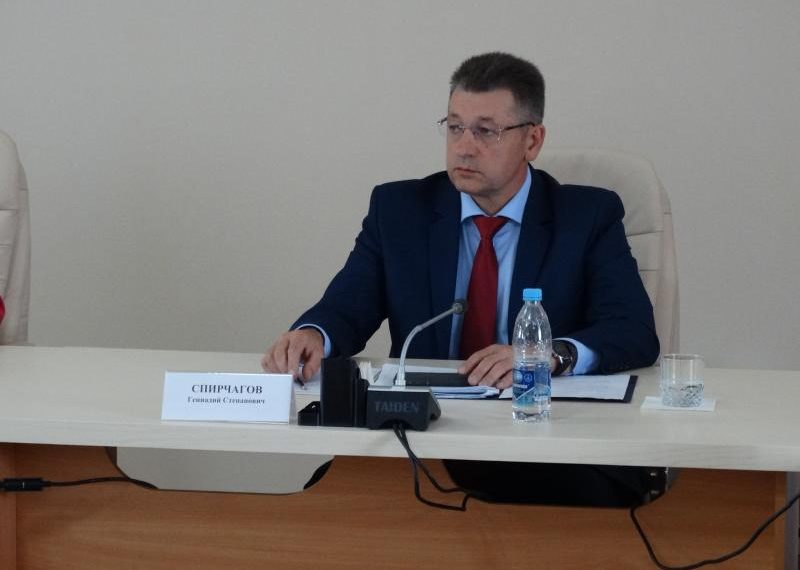 Главного ульяновского антимонопольщика Геннадия Спирчагова наградили грамотой ФАС России