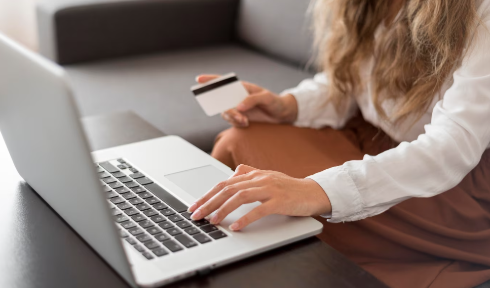 Жительнице Ульяновска пообещали деньги за лайки и выманили у неё более ста тысяч