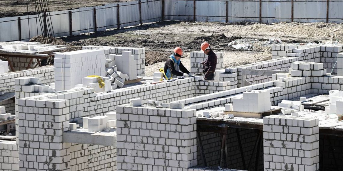 Мишустин выделил 14 млн рублей на освещение строящейся школы в райцентре Новоспасское Ульяновской области