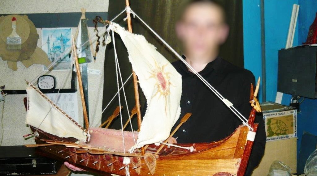 Осужденный димитровградской исправительной колонии сделал макет корабля викингов