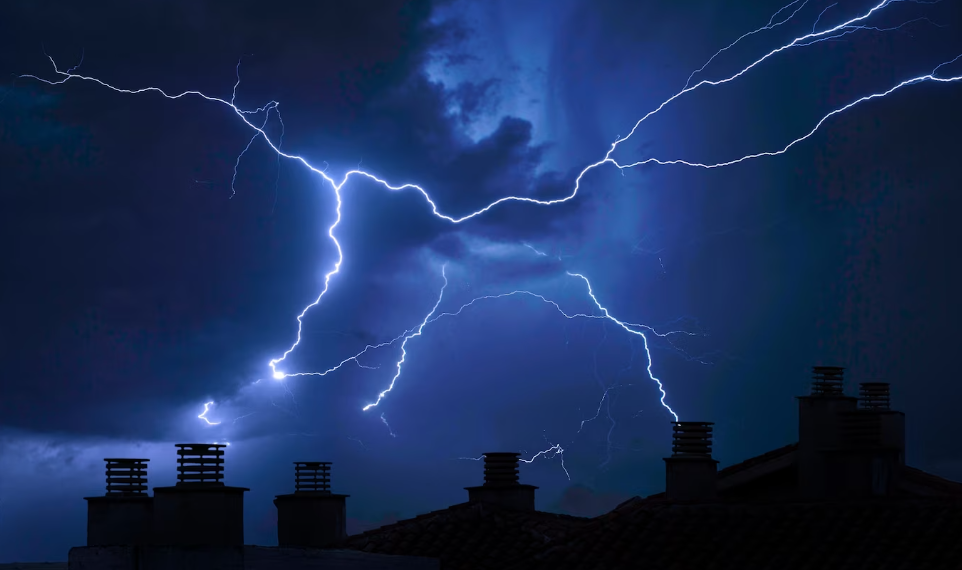 2 июля в Ульяновске ожидают грозу, град и порывы западного ветра