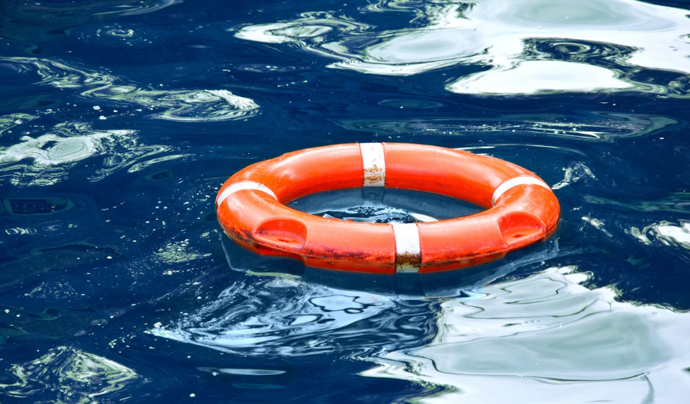 На Центральном пляже Ульяновска спасли очередного молодого человека