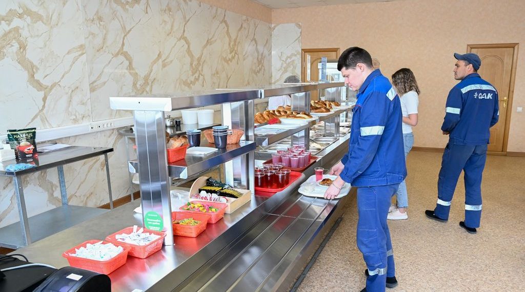 Работников ульяновского «Авиастара» начали кормить с комфортом