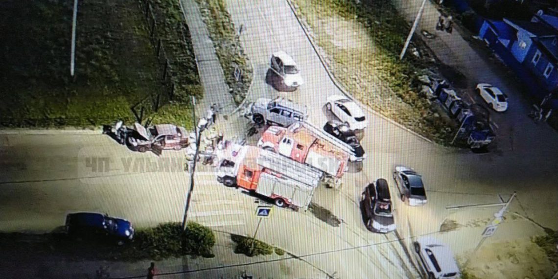 В Ульяновске горит машина