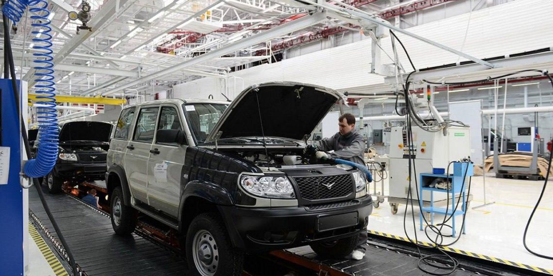 Уазу Патриот исполнилось 18 лет