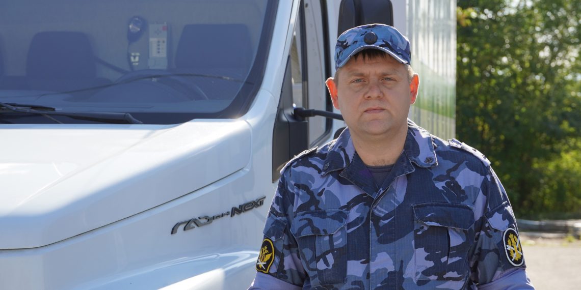 Прапорщик ульяновского УФСИН задержал перевозившую детей пьяную автоледи