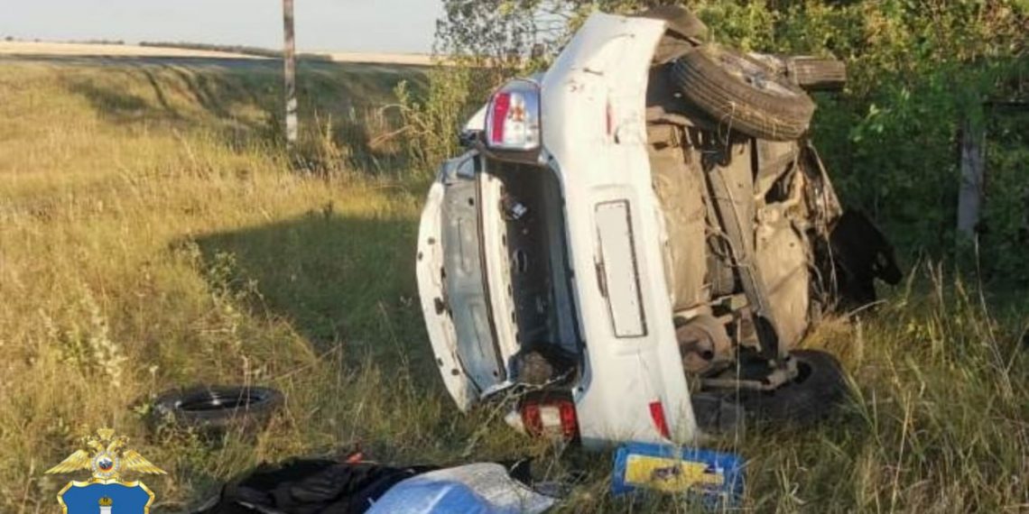 В Мелекесском районе Renault Logan с водителем без прав улетел в кювет