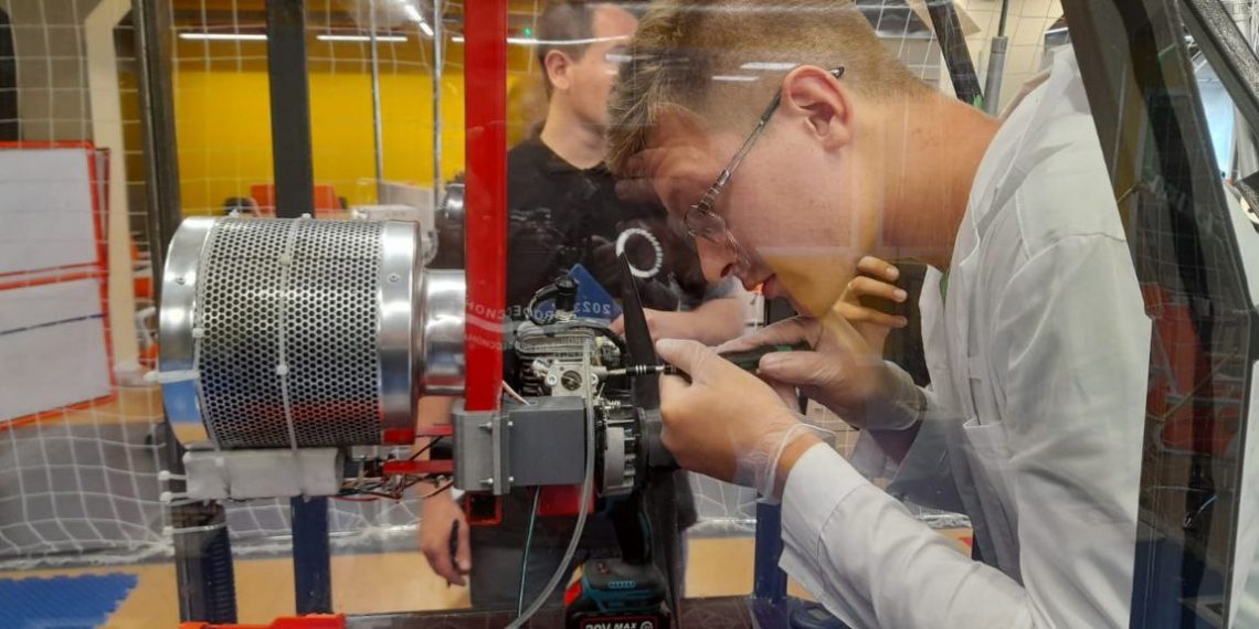 Ульяновский студент стал лучшим в компетенции «Ремонт беспилотных летательных аппаратов»