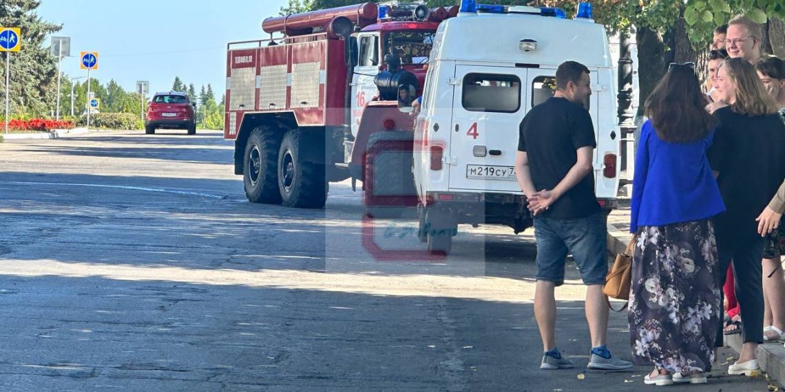 Ульяновский Дворец книги эвакуируют из-за звонка неизвестного