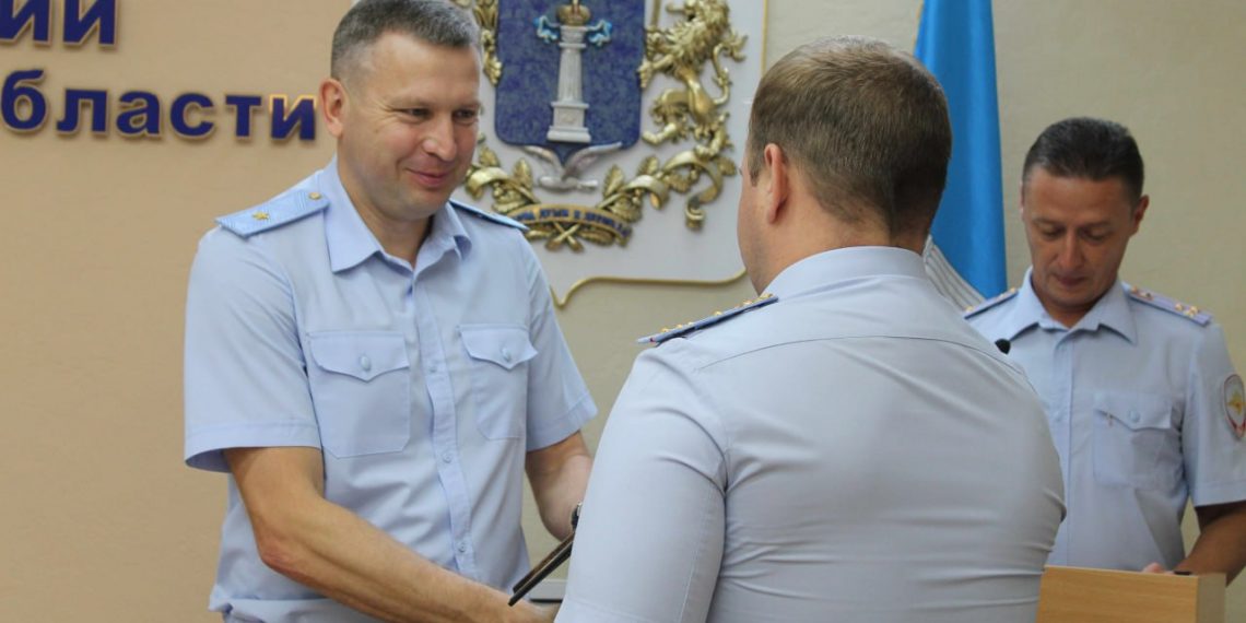 Максим Петрушин наградил особо отличившихся ульяновских полицейских