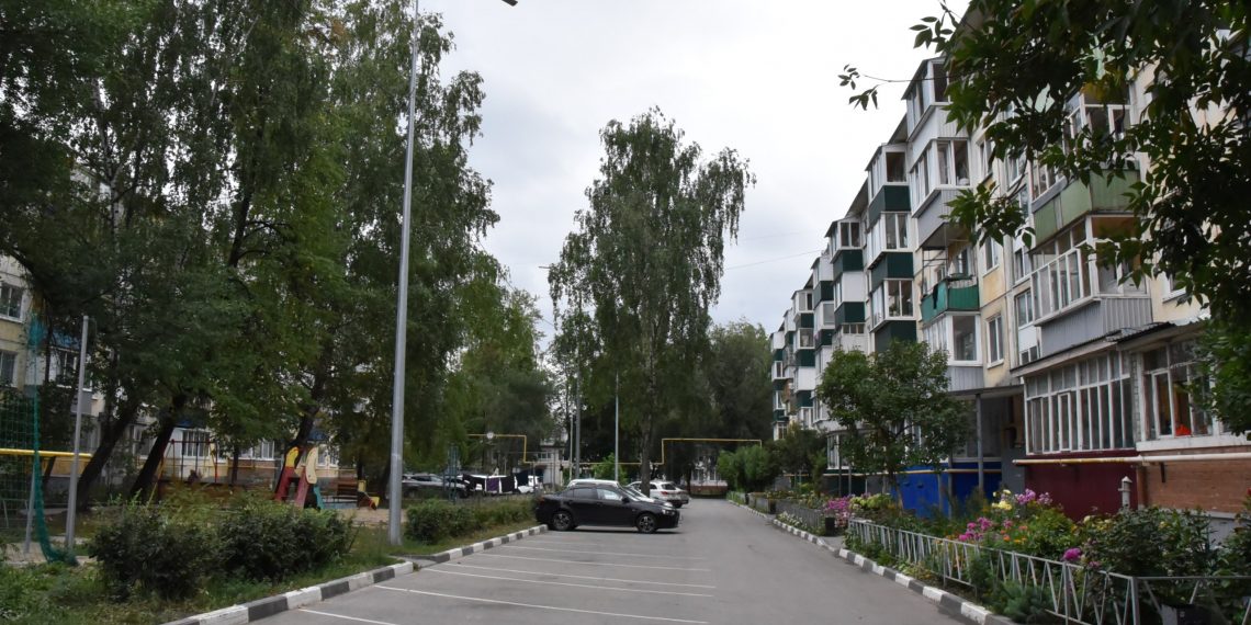 В Ульяновске осталось принять после ремонта 10 дворов из 31