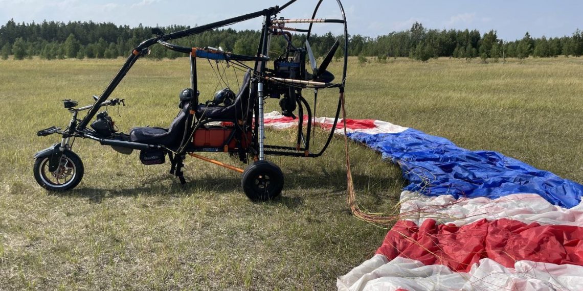 Транспортная прокуратура зафиксировала незаконный полёт на паралёте в Чердаклинском районе