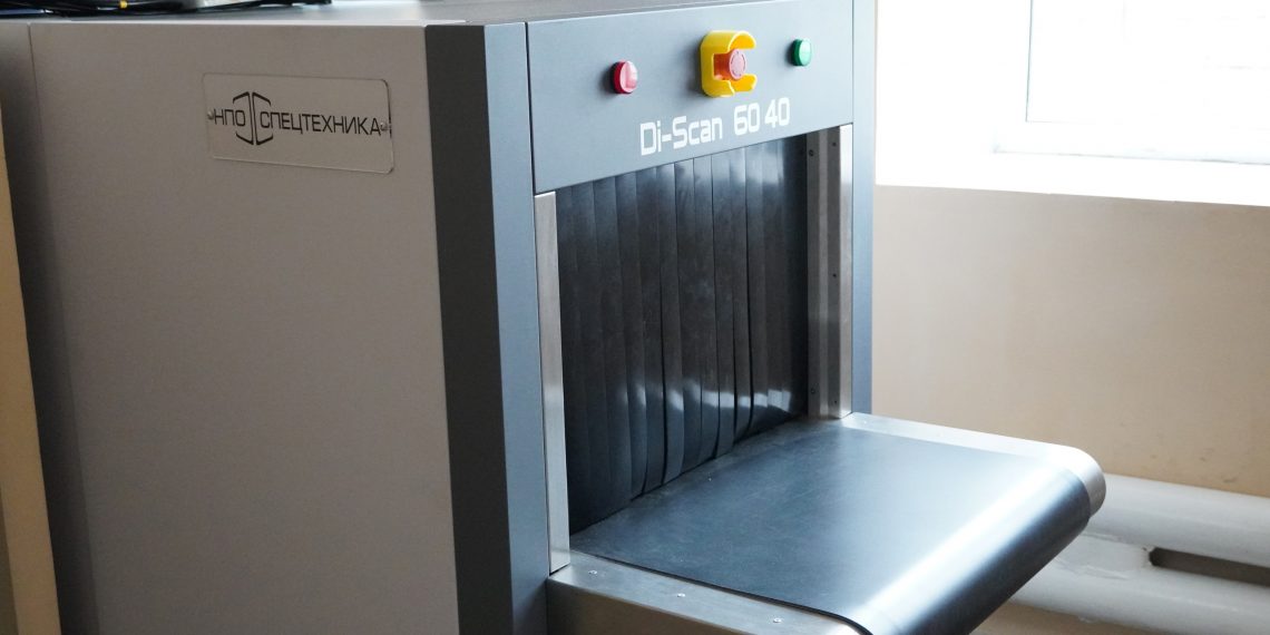 В новоульяновской ИК-2 посылки осуждённым начали досматривать на новом рентгеновском аппарате