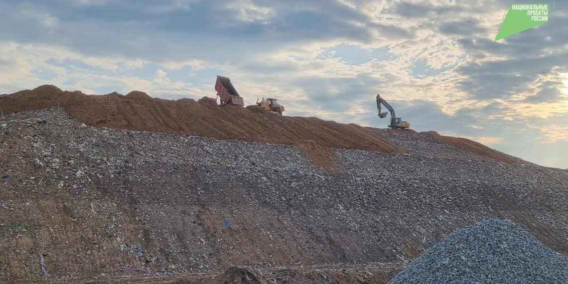 На мусорном полигоне в Красном Яре устанавливают защитный экран