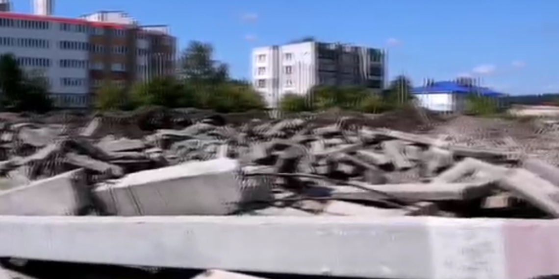 Хозяин земельного участка в Димитровграде устроил незаконный гигантский мусорный полигон