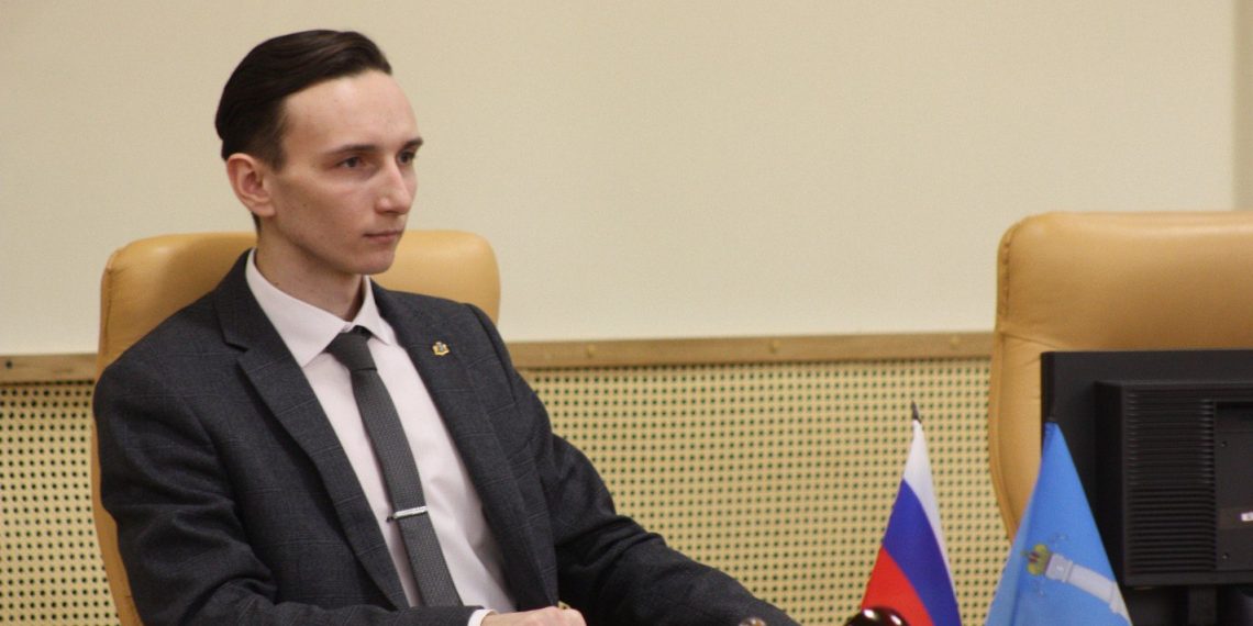Спикер Молодёжного парламента Ульяновской области Евгений Карась избран замглавы Майнского района