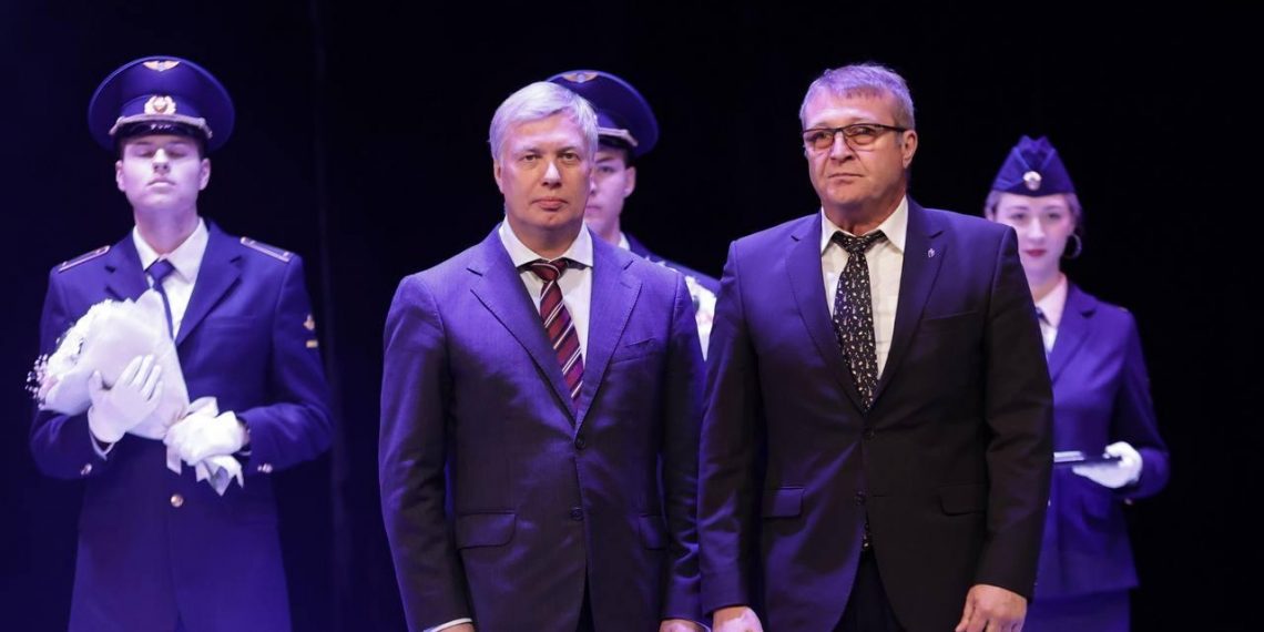 Марат Хампан стал «Отличником здравоохранения»