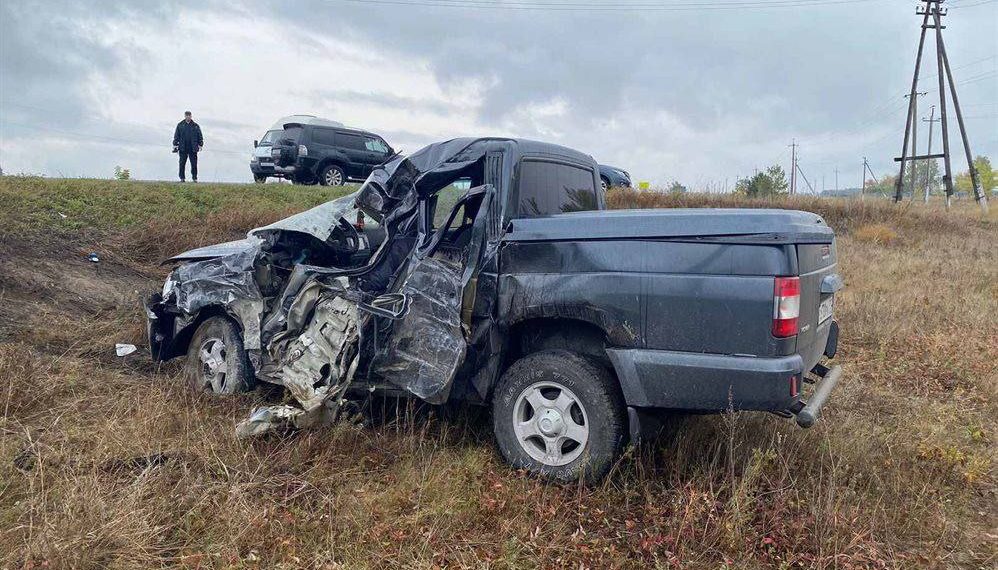 Водитель «Патриота» погиб в столкновении с большегрузом у Новой Малыклы