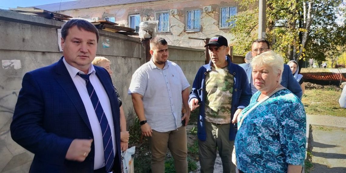 Ульяновцы показали мэру проблемные точки Нижней Террасы