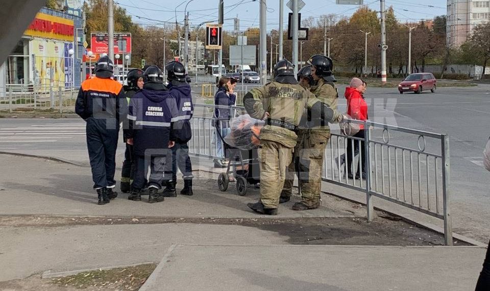 На остановке «Улица Промышленная» работают спецслужбы