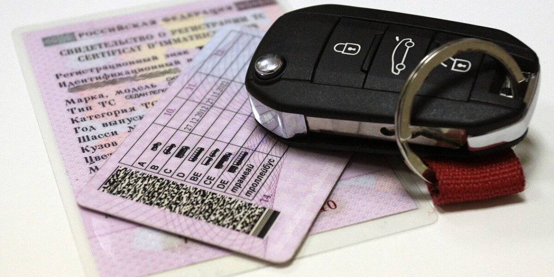 В России предложили замораживать водительские права при 10 штрафах