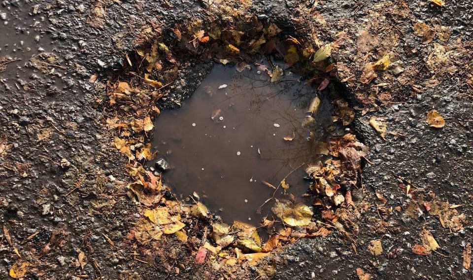 Жители Заволжья: «Дворы, как после бомбежки»