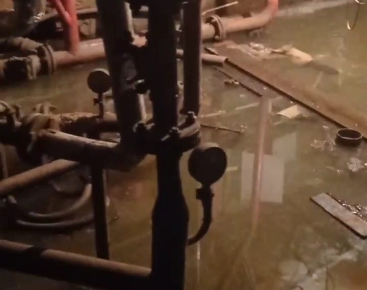 Коммунальным авариям в Ульяновске выходные не помеха