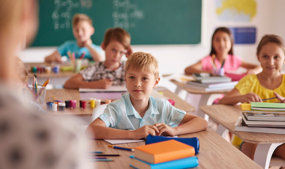 Средние школы Ульяновска обеспечили основными учебниками